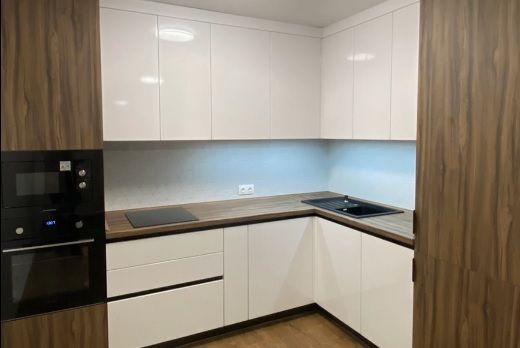 Первооткрывателей 2, Тюмень
